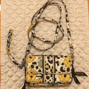 💛💛VERA BRADLEY WALLET/CROSSBODY💛💛